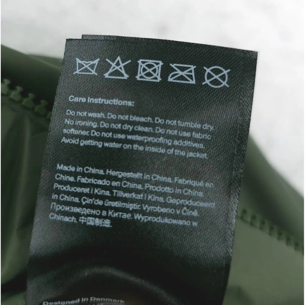 NWT RAINS Fuse Vest EVERGREEN Insulated Waterproof Windproof S M L - Picture 7 of 7